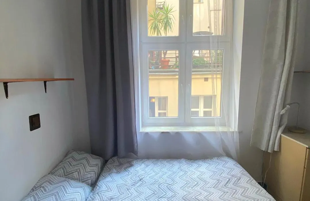 Sweet Apartment In Old Town-1
